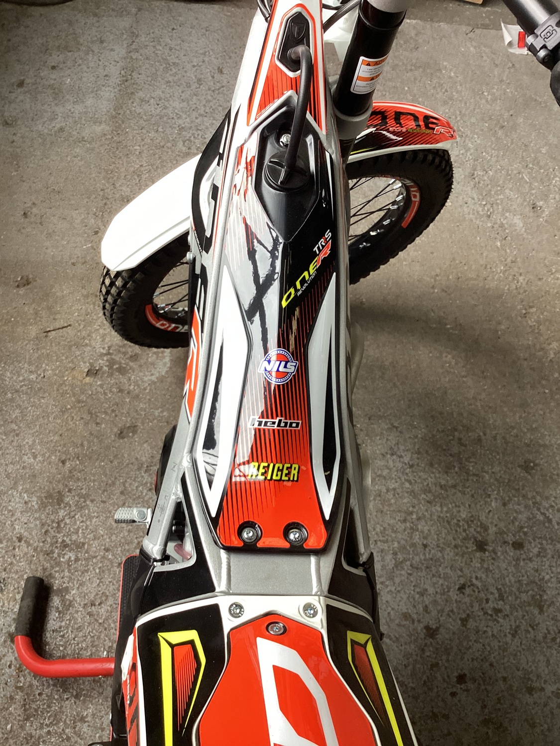TRRS ONE R 250